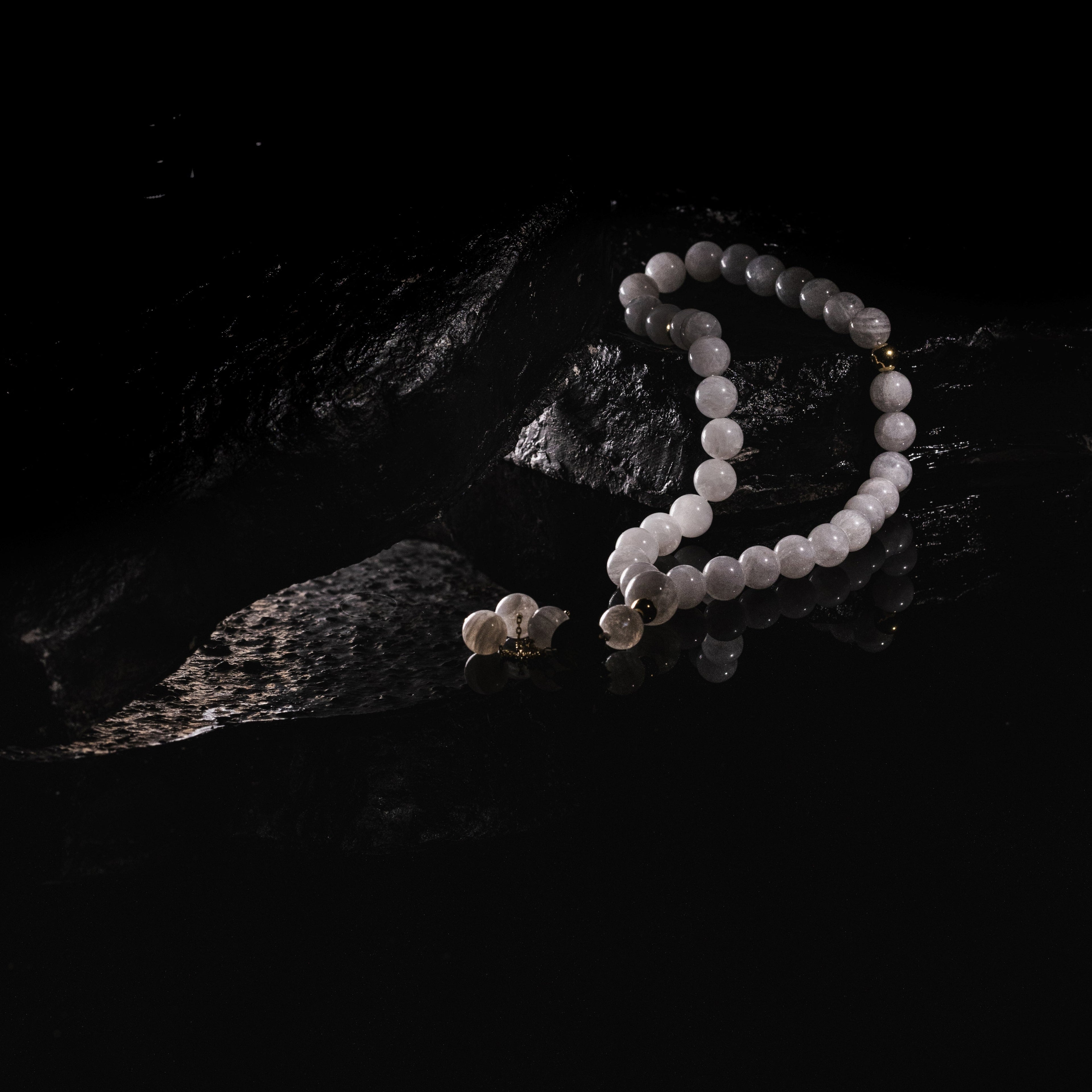 Masbaha Calm of the Moon – سكون القمر